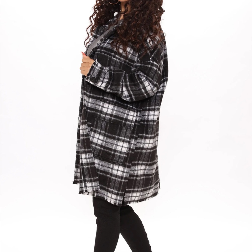 Chic Black and White Plaid Jacket - Picture 8 of 10